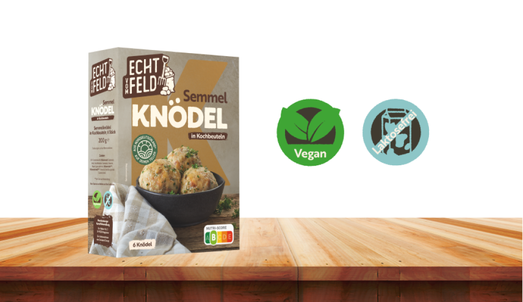 Semmelknödel in Kochbeuteln.